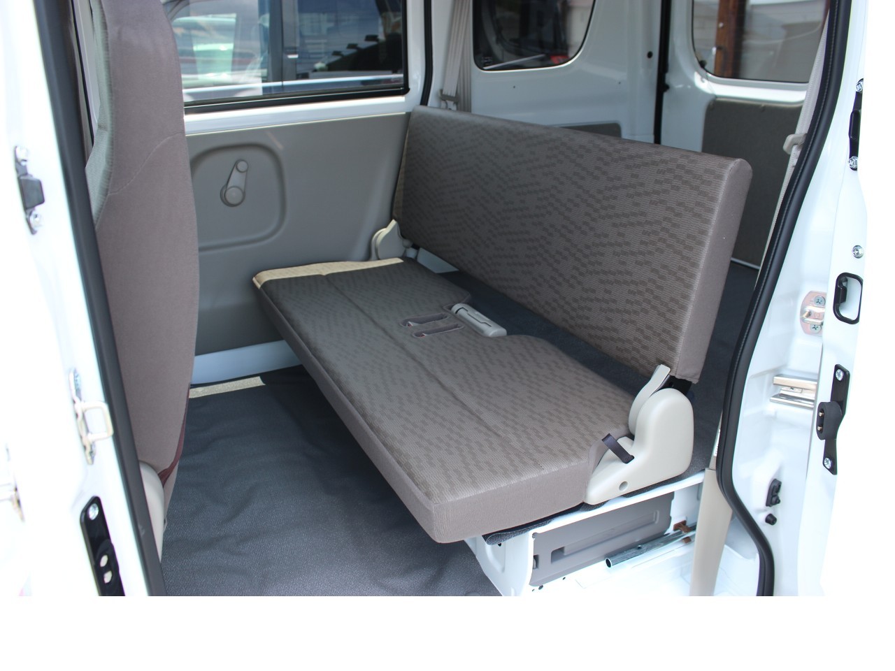 ミツビシ ミニキャブバン15枚目