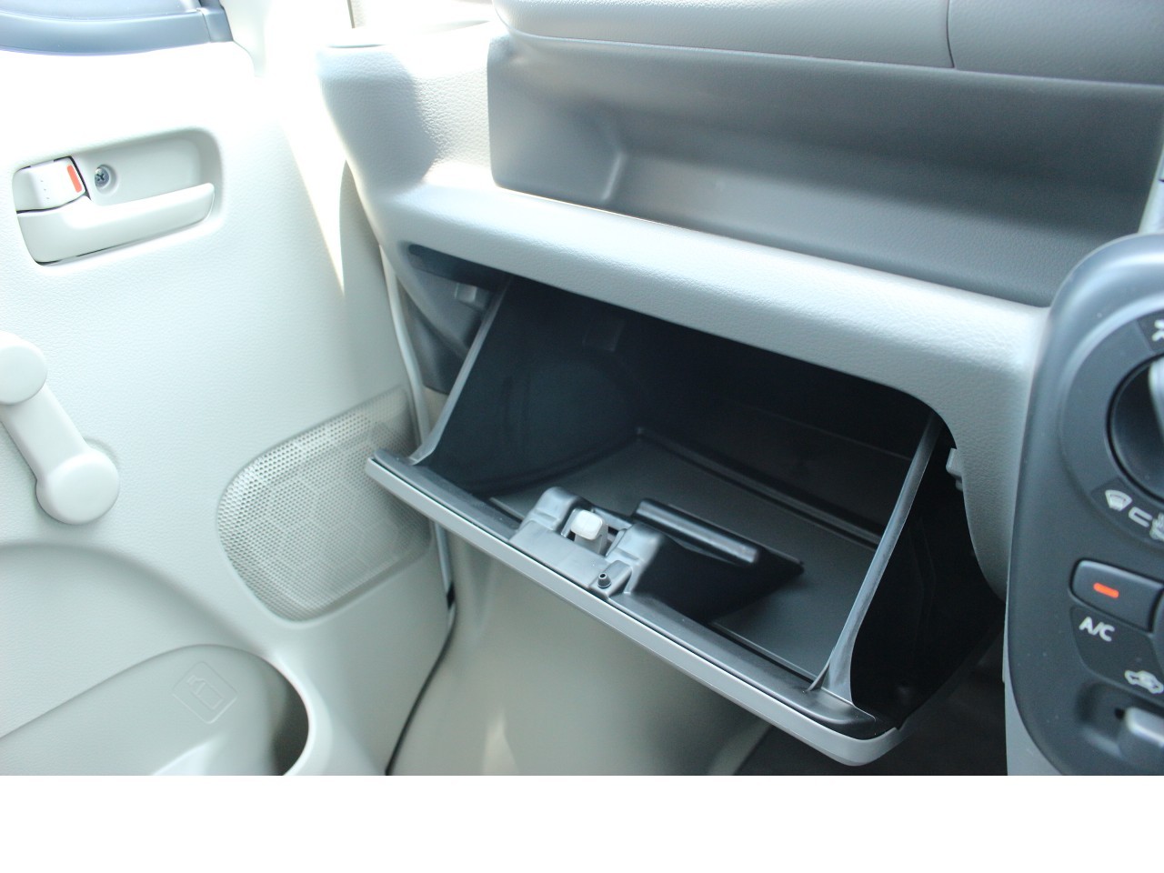 ミツビシ ミニキャブバン19枚目