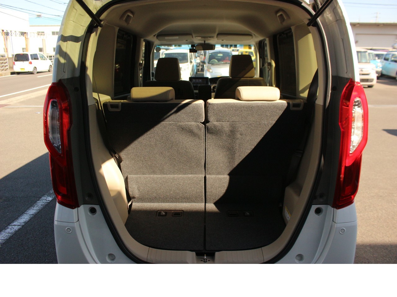 ホンダ N-BOX11枚目