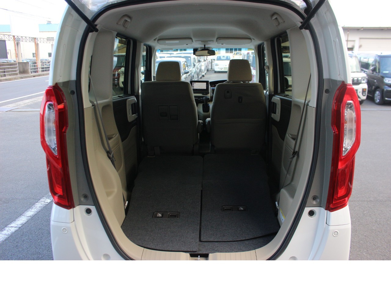 ホンダ N-BOX16枚目