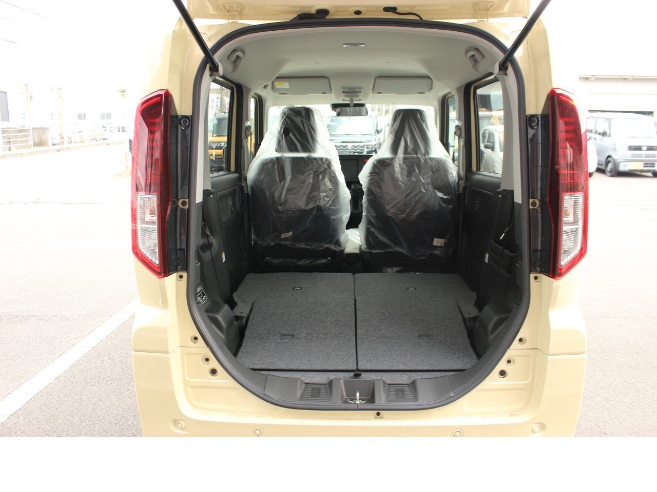 スズキ スペーシア13枚目