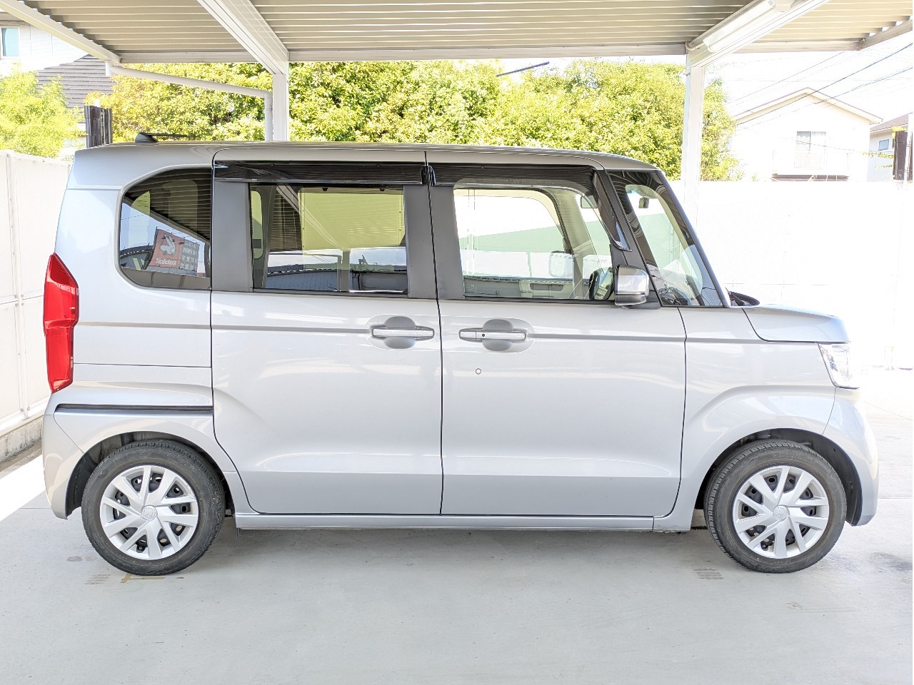 ホンダ N-BOX4枚目