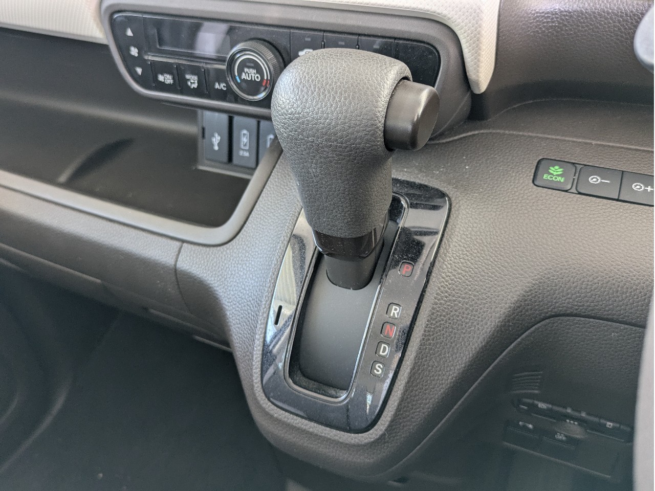 ホンダ N-BOX16枚目