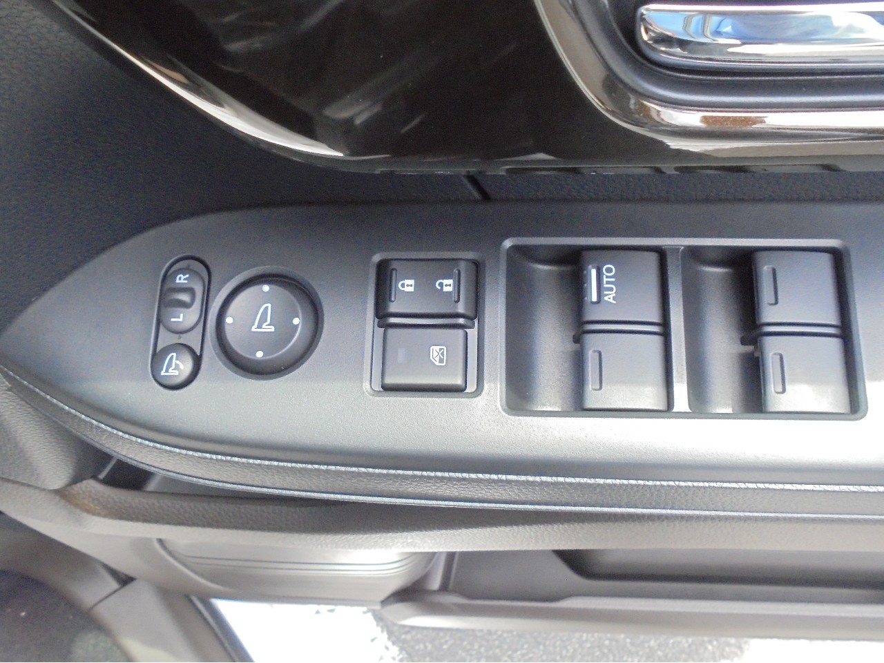 ホンダ N-BOX20枚目