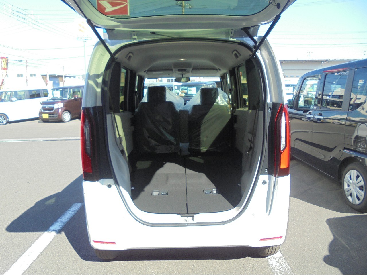 ホンダ N-BOX12枚目