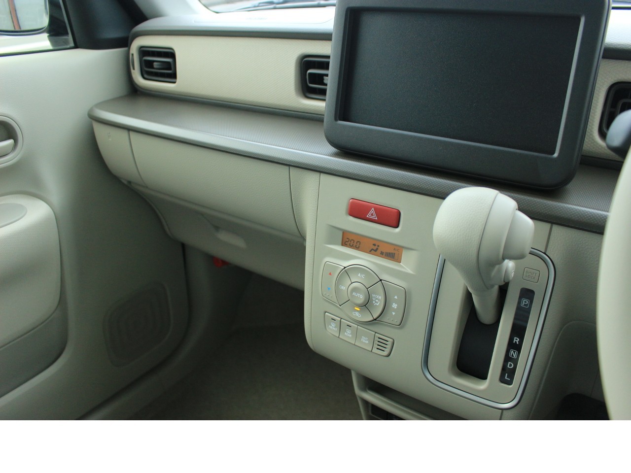 スズキ アルトラパン16枚目