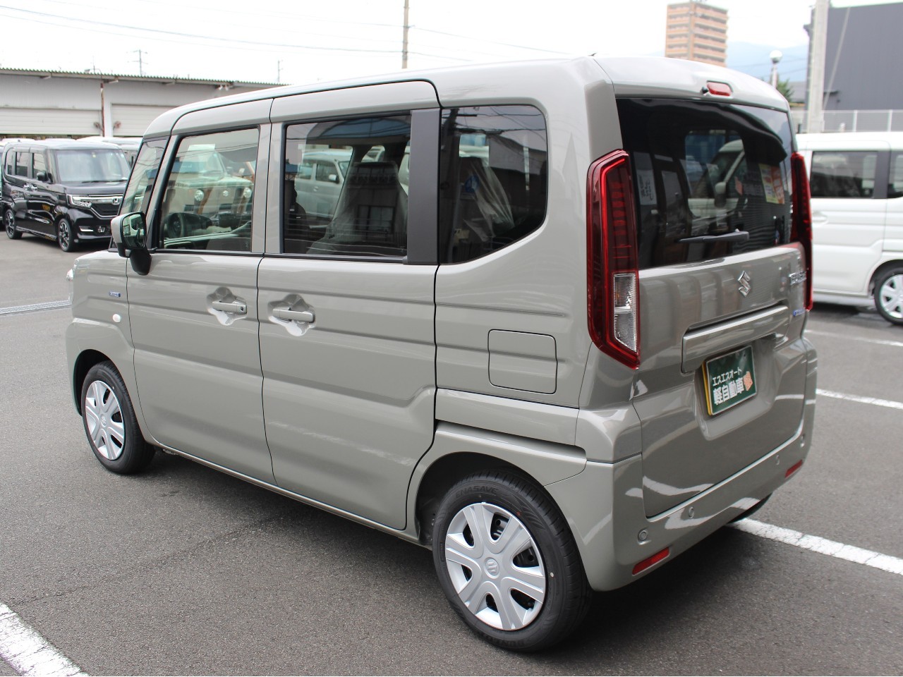 スズキ スペーシア9枚目