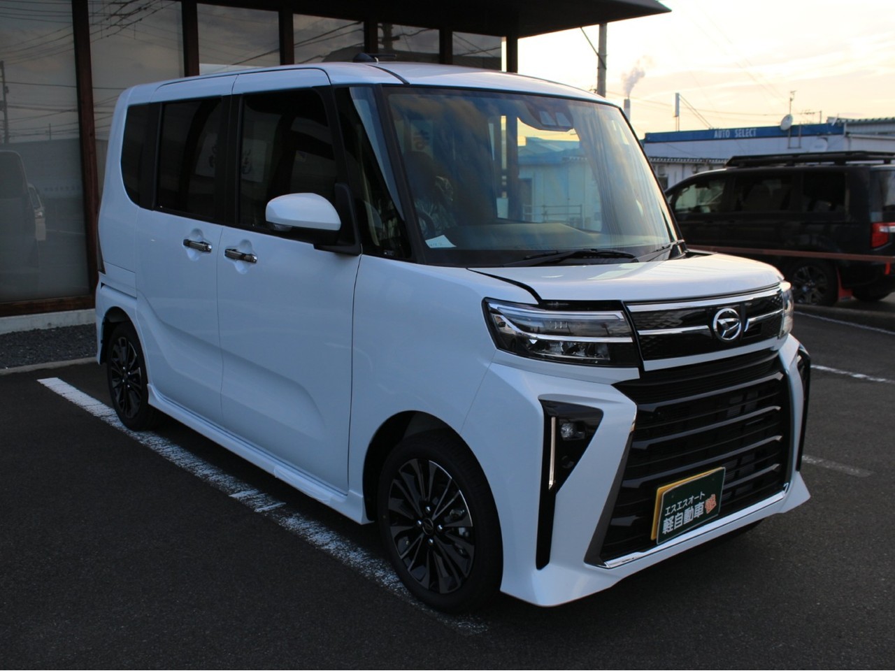 ダイハツ タントカスタム6枚目