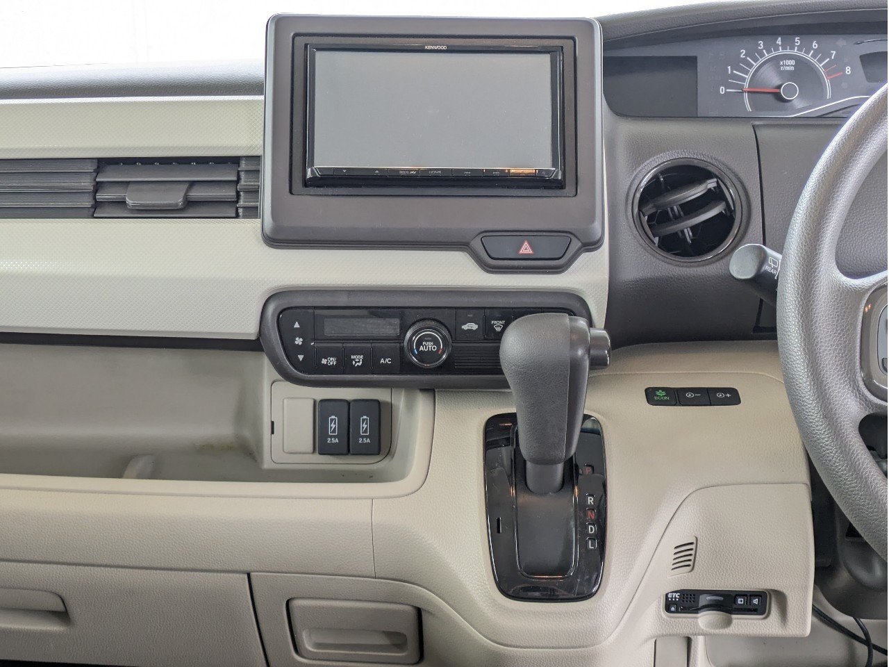 ホンダ N-BOX18枚目