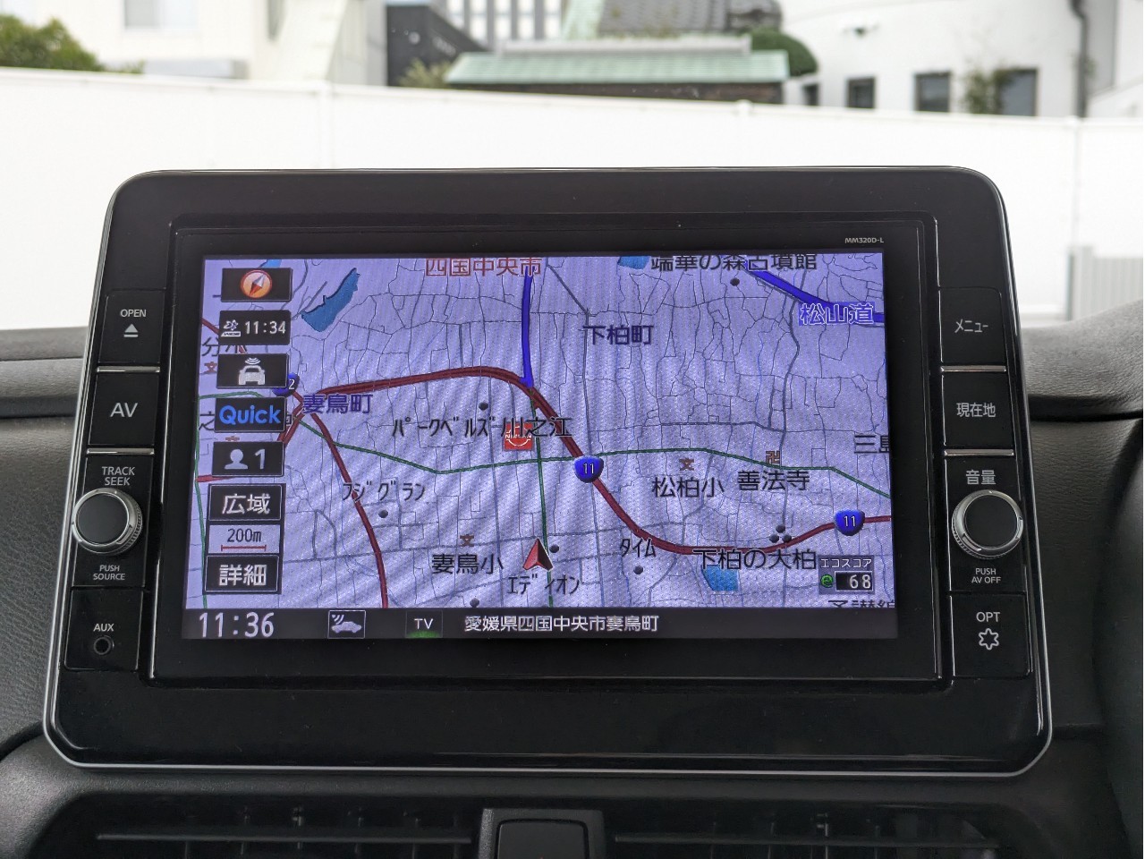 ニッサン ルークス5枚目