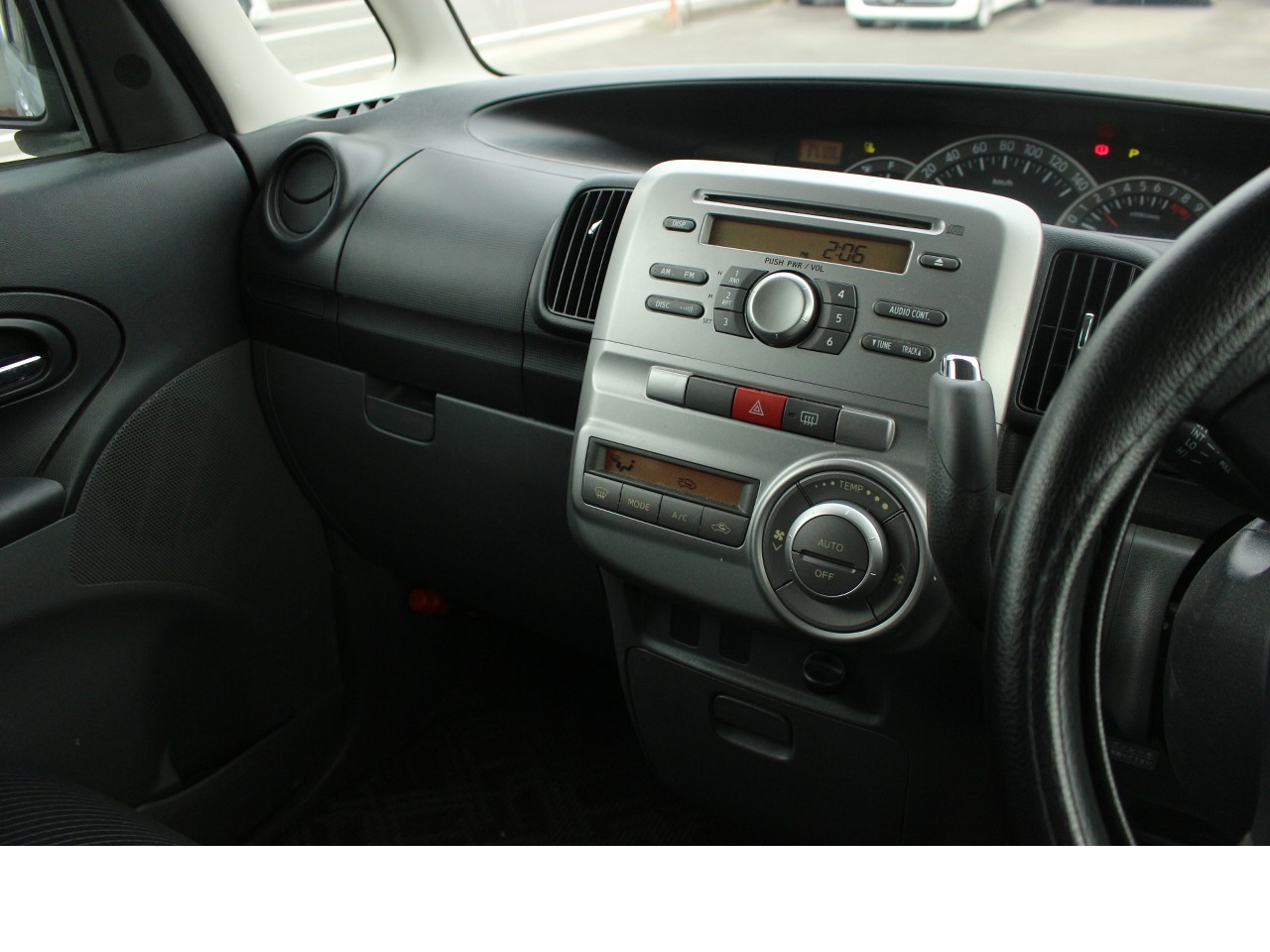 ダイハツ タントカスタム18枚目