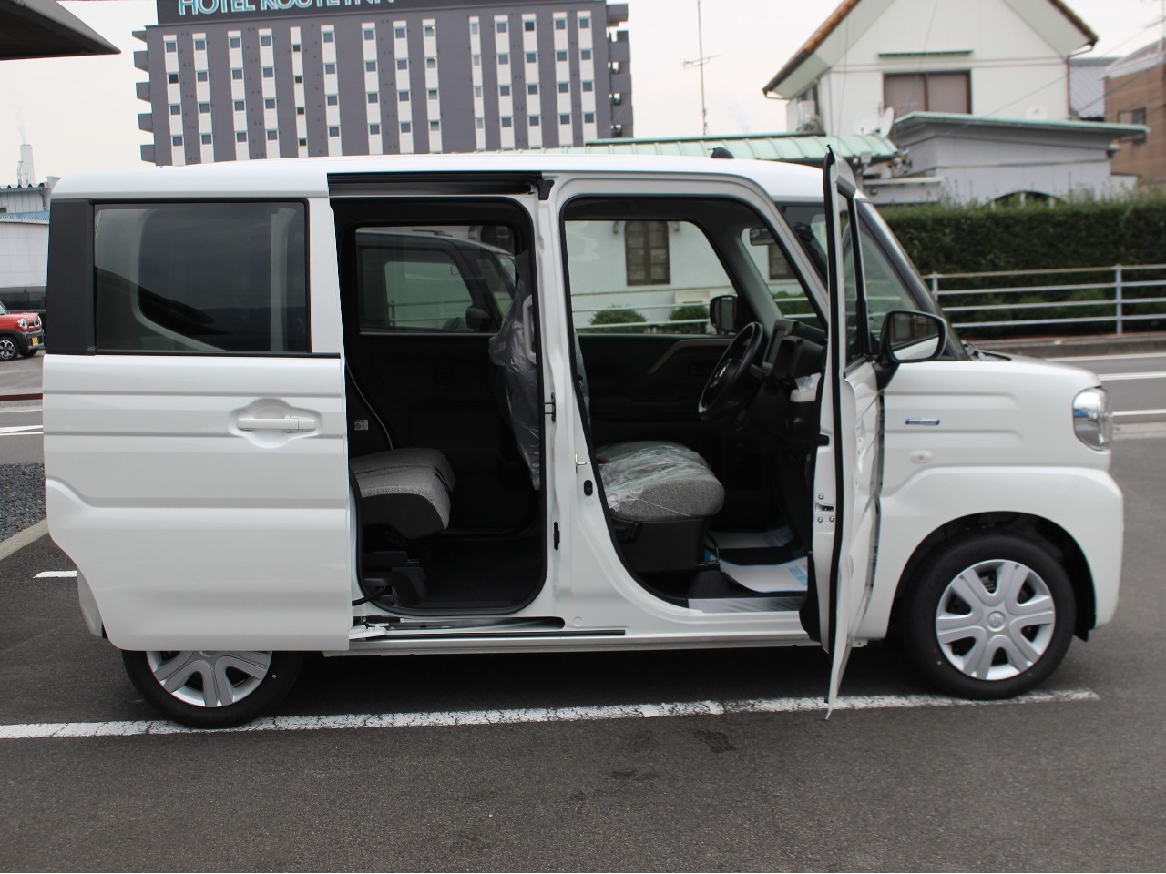 スズキ スペーシア8枚目