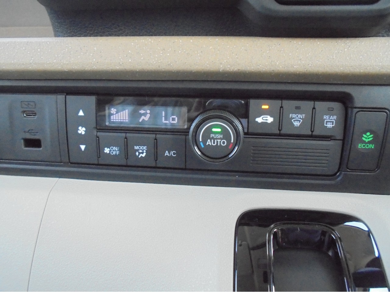 ホンダ N-BOX18枚目