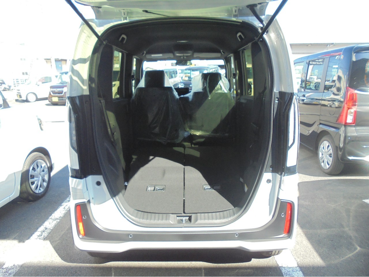 ホンダ N-BOX13枚目