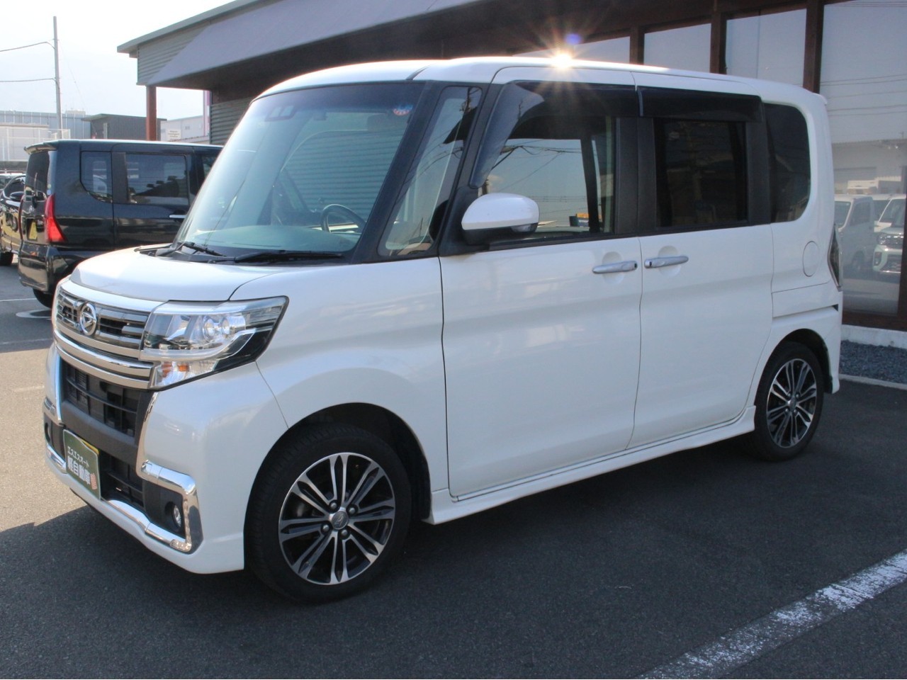 ダイハツ タントカスタム9枚目