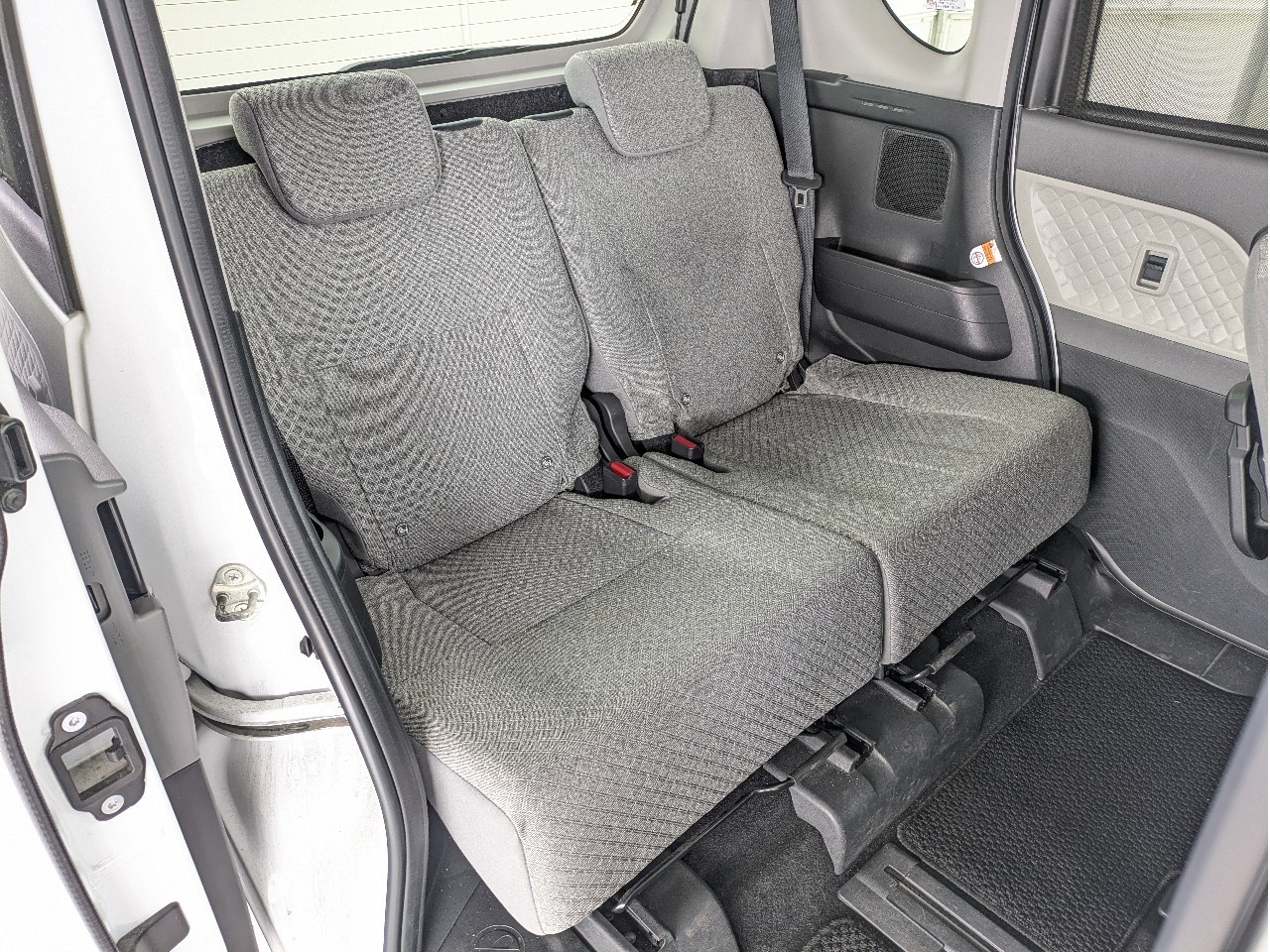 ダイハツ タント7枚目