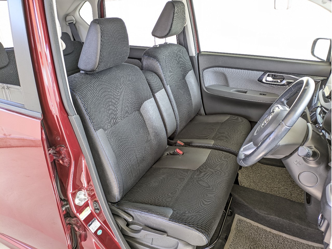 ダイハツ ムーヴカスタム6枚目