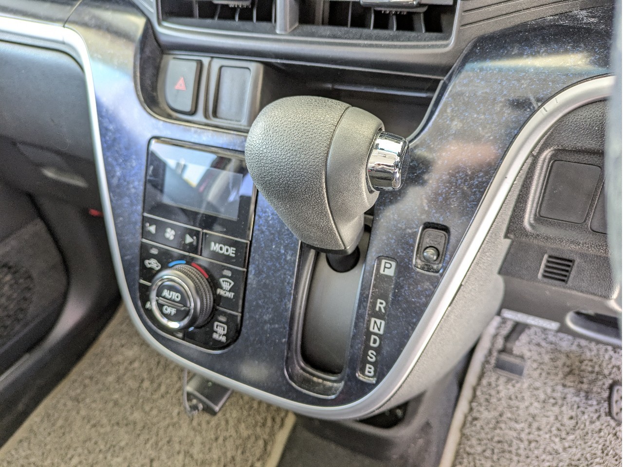 ダイハツ ムーヴカスタム16枚目