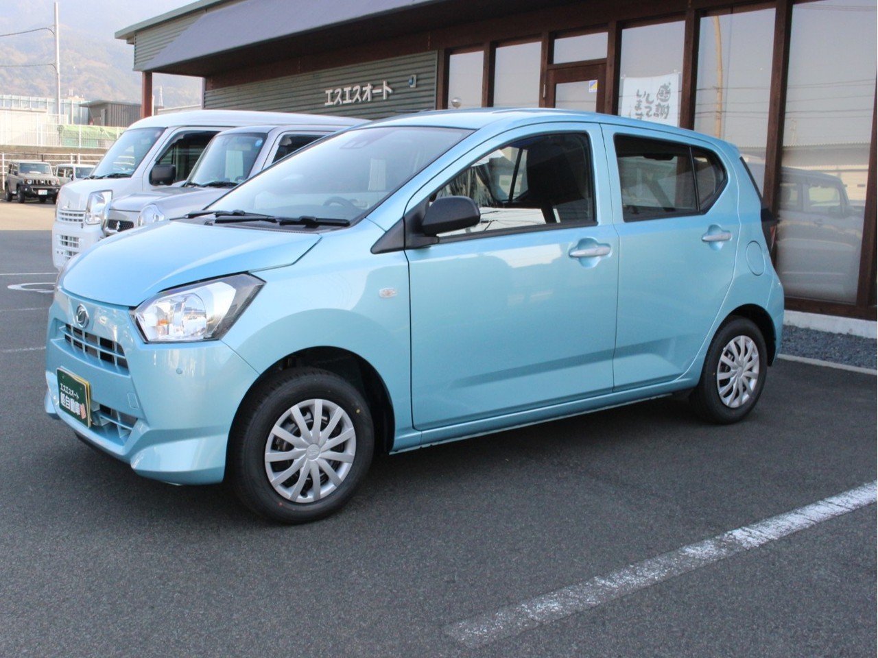 ダイハツ ミライース7枚目