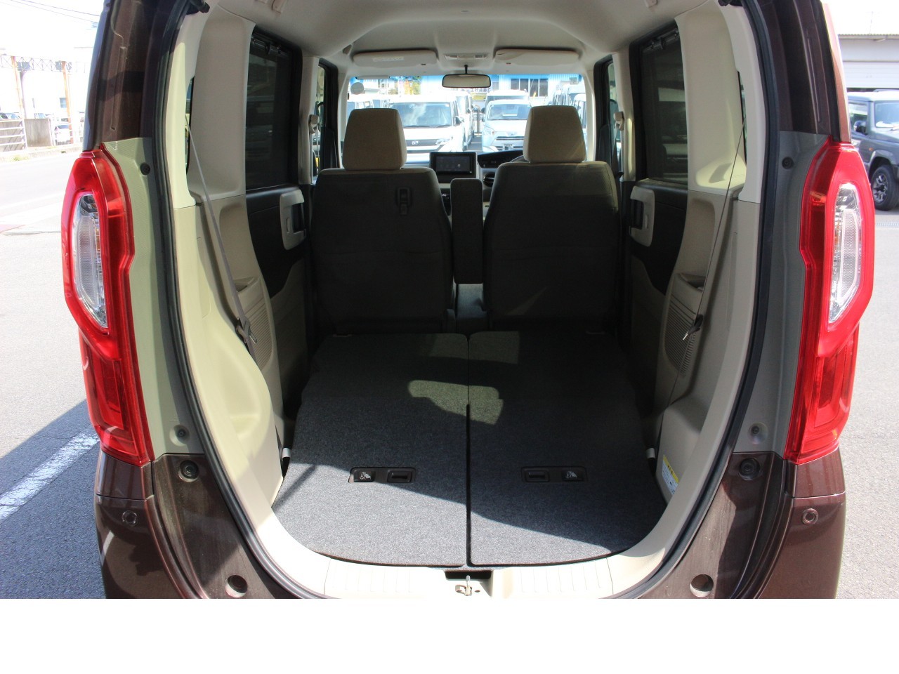 ホンダ N-BOX15枚目