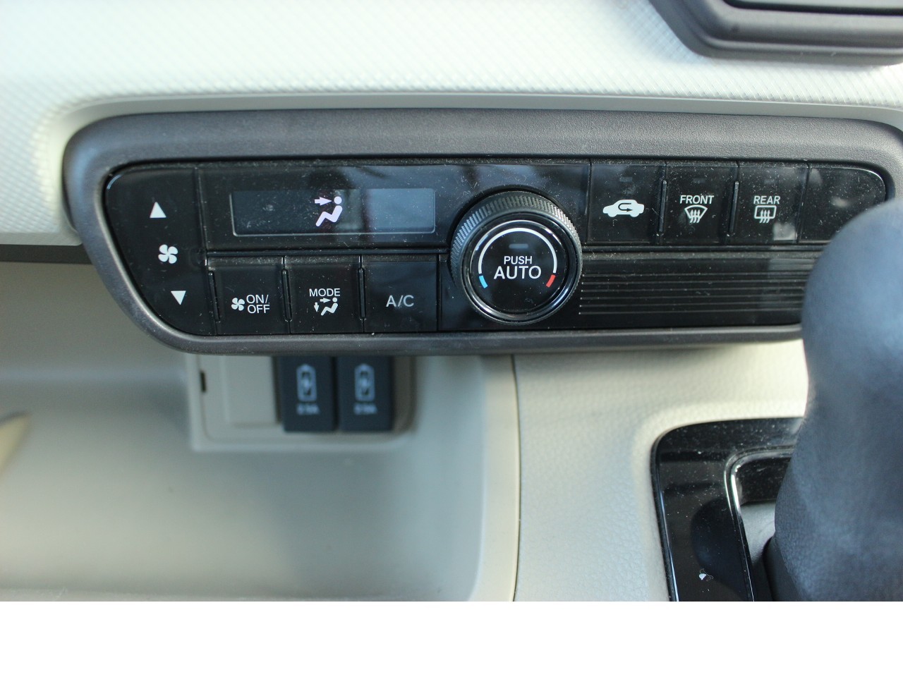 ホンダ N-BOX20枚目