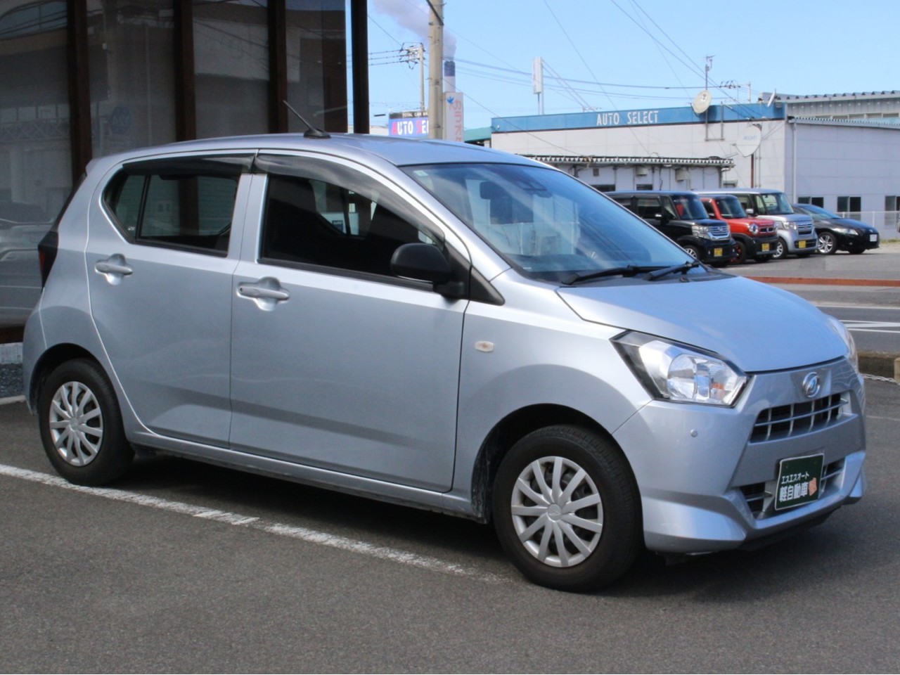 ダイハツ ミライース8枚目