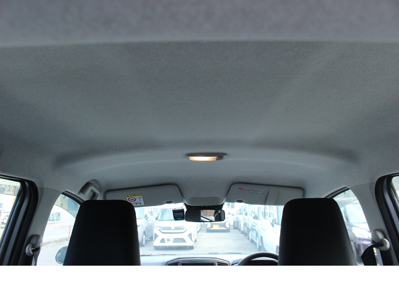 ダイハツ ミライース14枚目