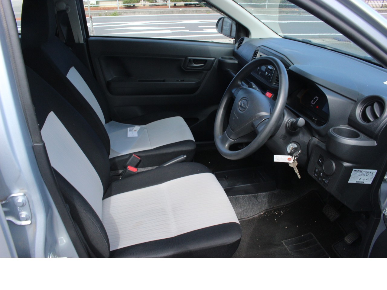 ダイハツ ミライース16枚目