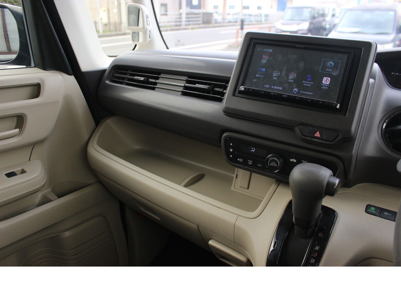 ホンダ N-BOX19枚目