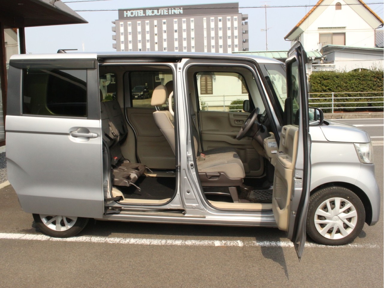 ホンダ N-BOX8枚目