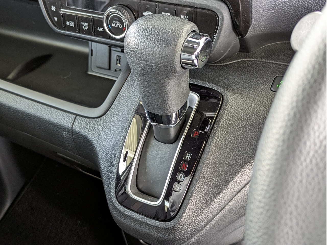 ホンダ N-BOX16枚目